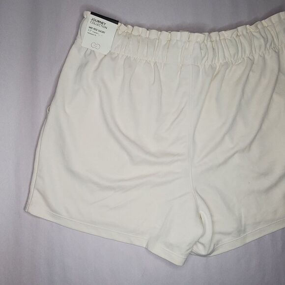 NWT CALIA Journey Collection Mid-Rise Short Size S - Picture 5 of 7